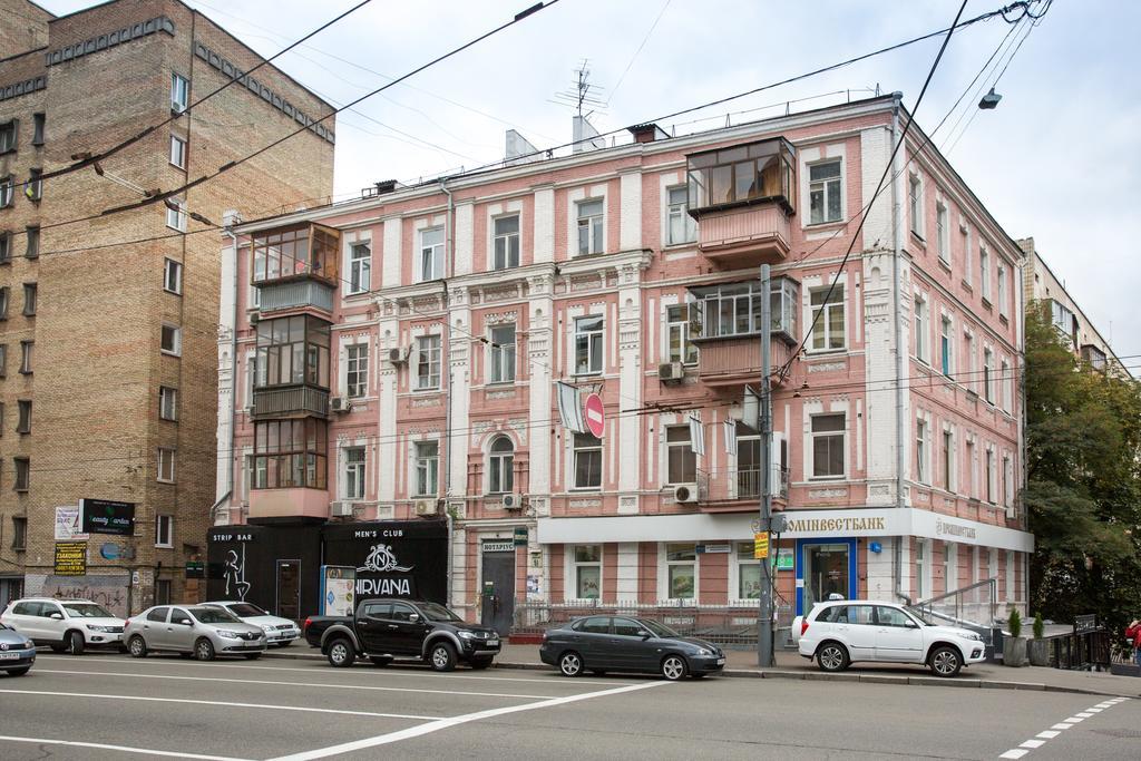Cozy Apartment In Centre Of Kiev Bagian luar foto