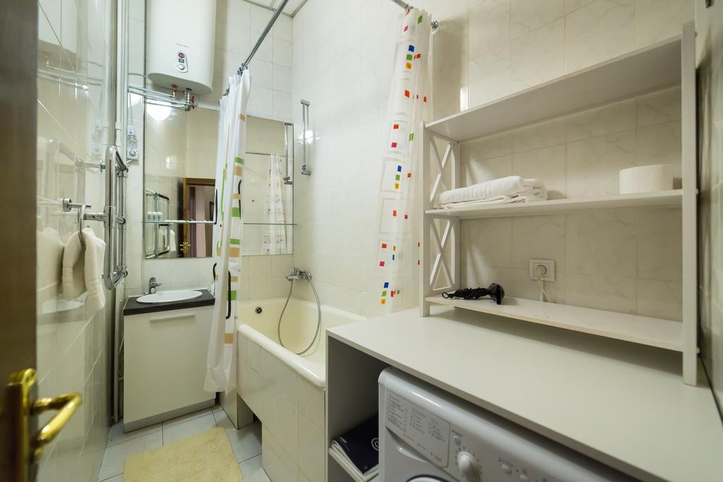 Cozy Apartment In Centre Of Kiev Bagian luar foto