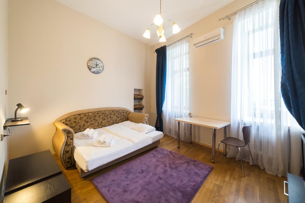 Cozy Apartment In Centre Of Kiev Bagian luar foto